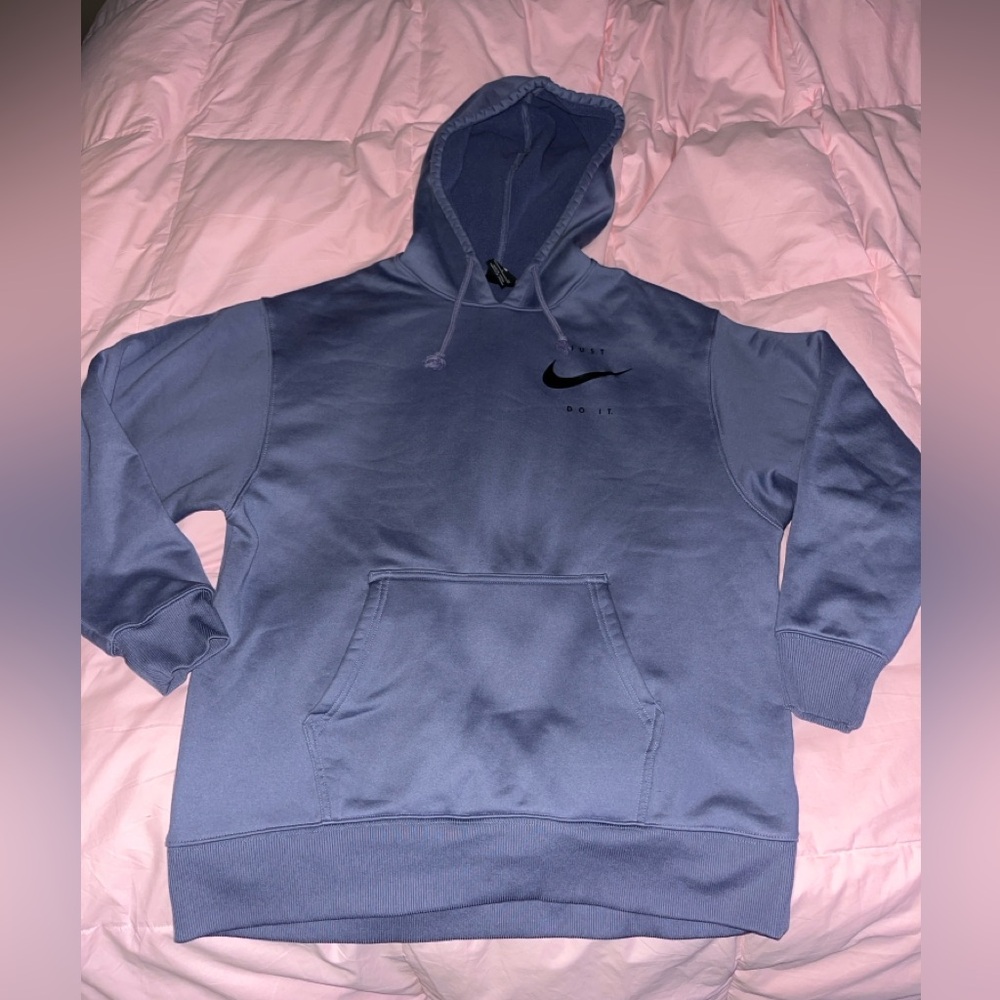 Women’s DRI-Fit Nike Sweatshirt: Size:S